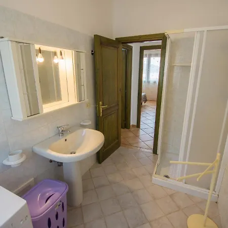Trilocale Con Giardino 1500 Mt Da Porto Pollo * Palau